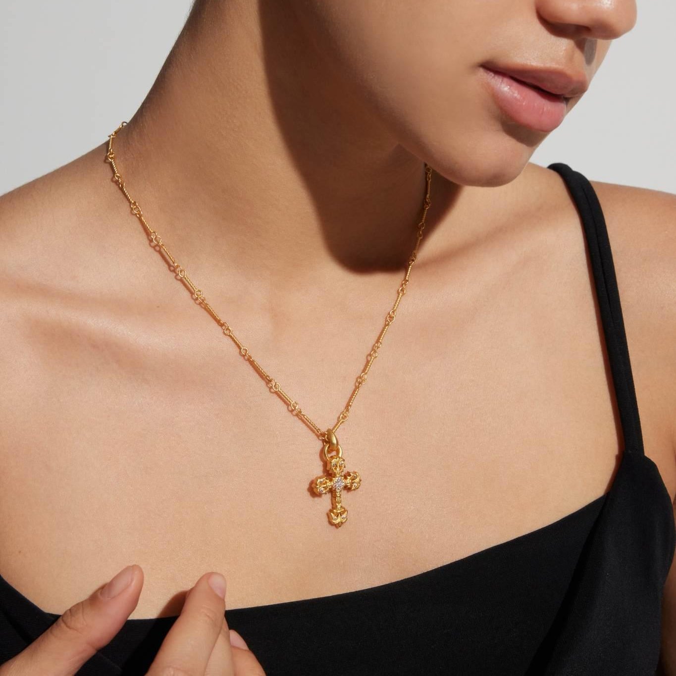 JEEIA NECKLACE - Eli Chrishan