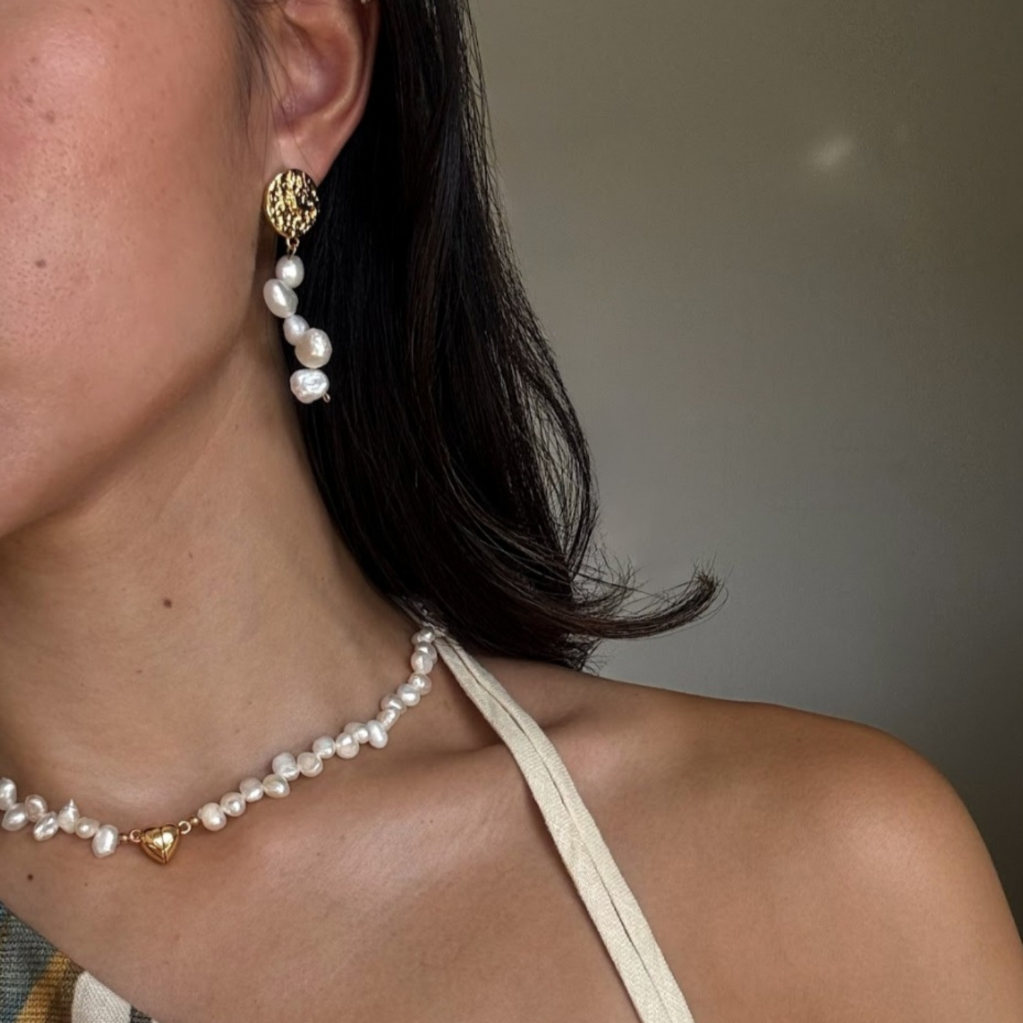 KIARA DANGLE EARRINGS